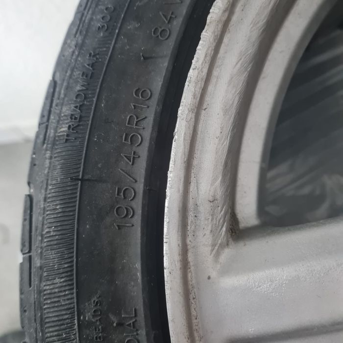 Продаю комплект колёс