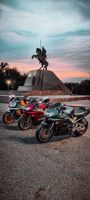 Продам мотоцикл HONDA CBR 929 FIREBLADE