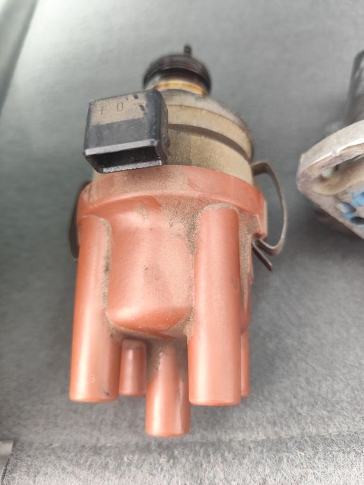 Далеко за toyota carina бензин от 92 до 98 година бензин