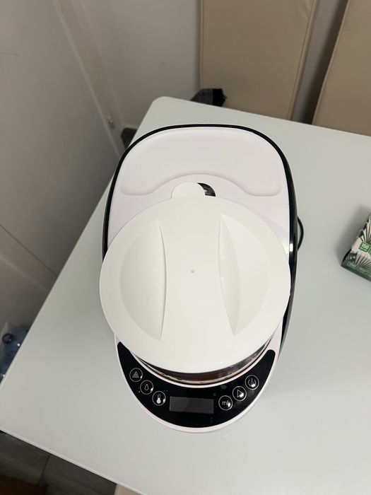 Aparat de prepare a laptelui Baby Brezza