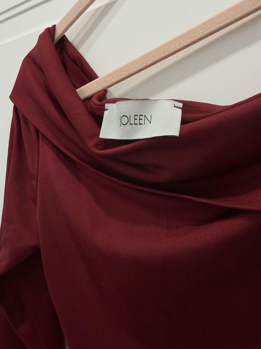 Продам бордовое боди Joleen