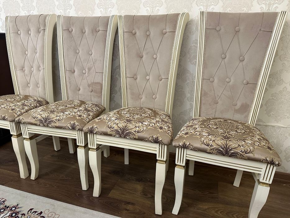 Продаётся стулья