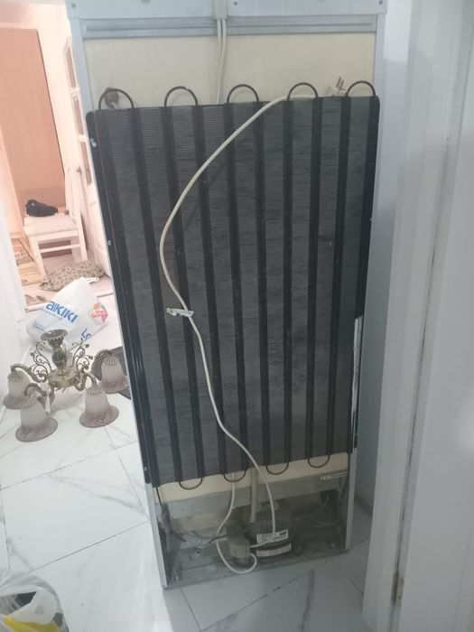 Продам Холодильник б/у 10 тыс