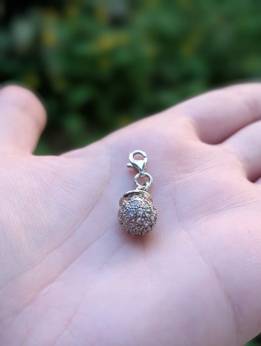 Vechi pandantiv charm din argint de 925 cu pietricele albe zirconiu