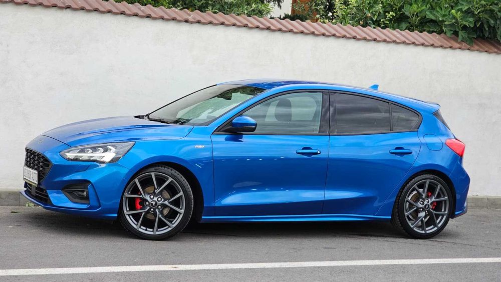 FORD Focus 2020 — imagine 3