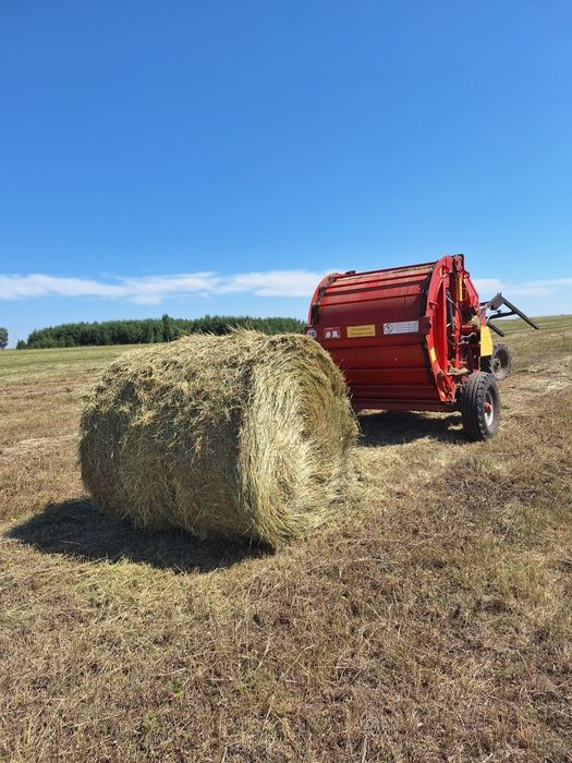 Прадаеться сено в