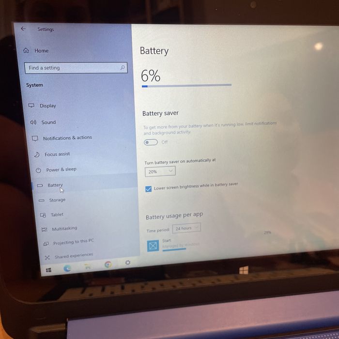 Vand Laptop Tableta HP 2GB RAM (mouse)