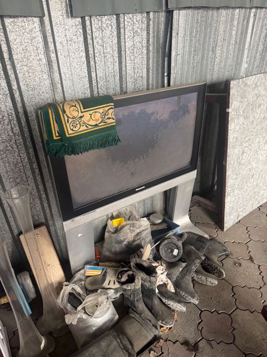 Продам телевизор 10000 б/у Алматы