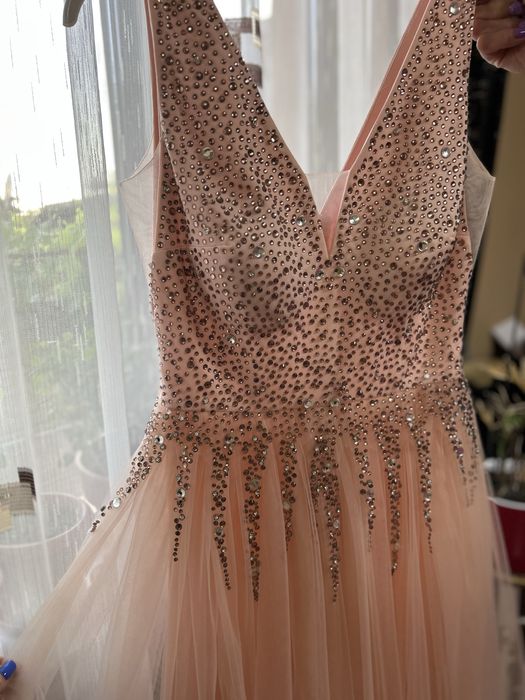 Rochie ocazie, scurtă impecabilă