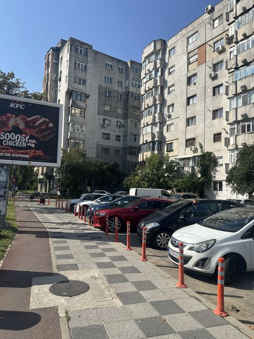 Vand apartament doua camere