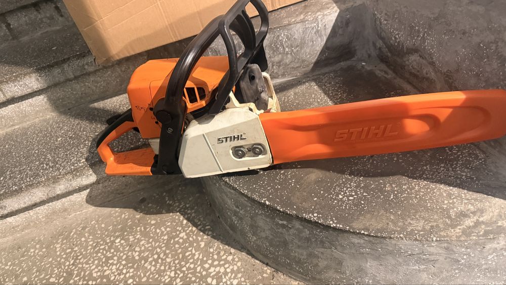 MS 230 Motofierastrau STIHL