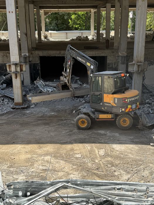 Экскаватор малютка