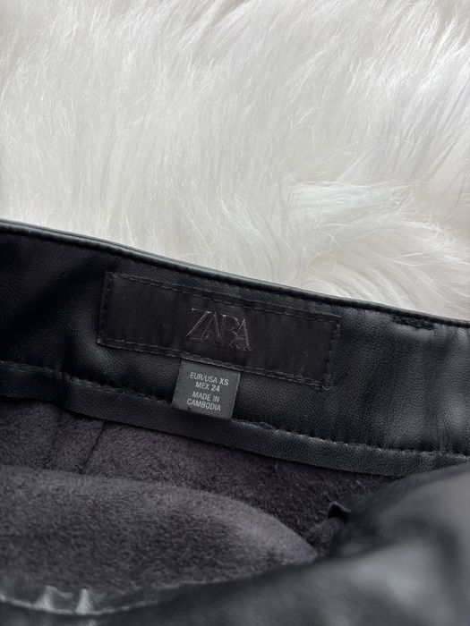 Кожена пола-панталон Zara