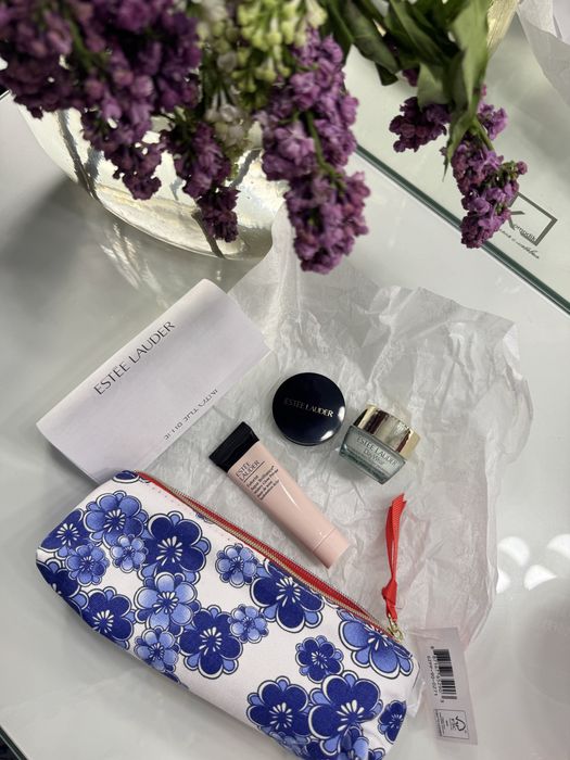 Косметичка от Estee lauder с наполнением