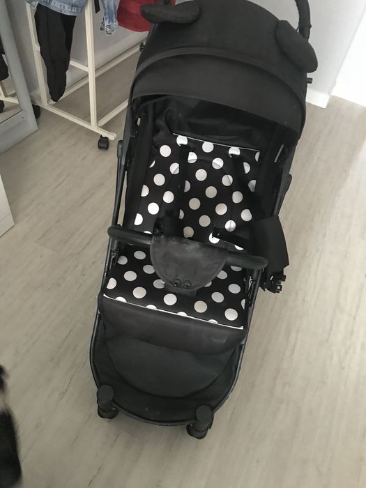 Продам прогулочную коляску