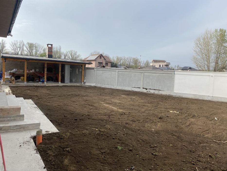 Miniexcavator de Inchiriat