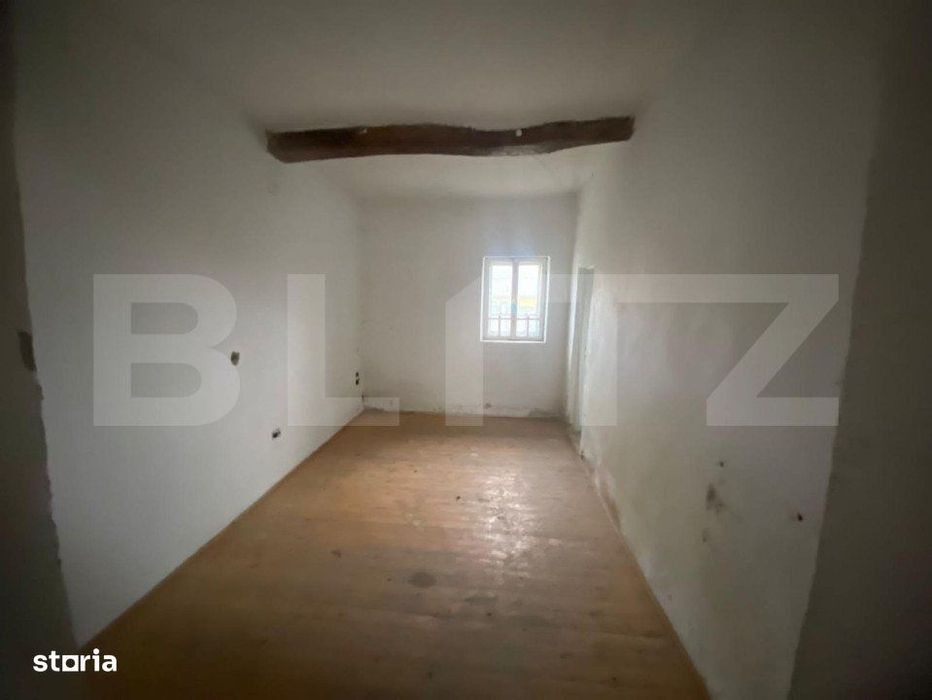 Casa individuala renovabila, 7 camere, 219mp utili, 647mp teren, Remet