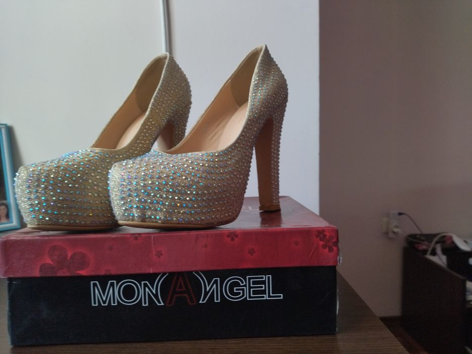 Златисти Официални обувки+чанта