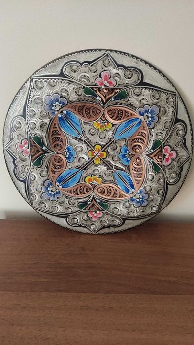 Лот от 3 медни чинии за стена гравирани с други цветни метали