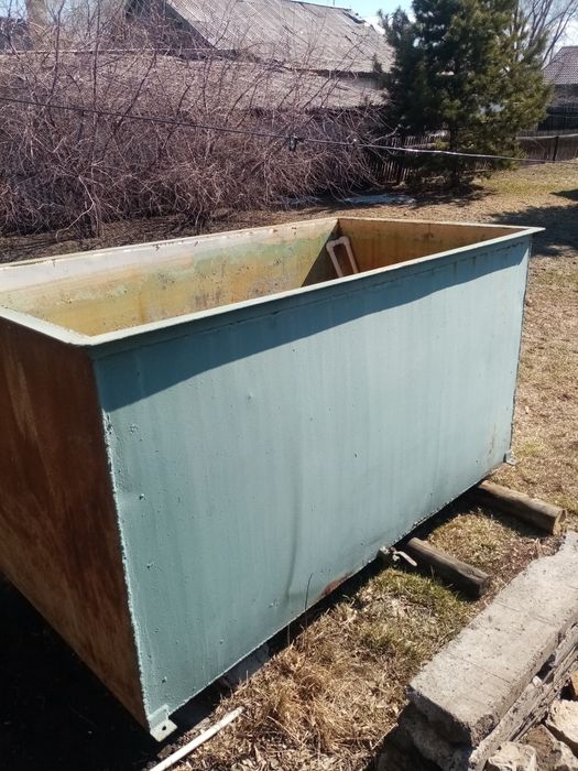 Бак для воды, на дачу.