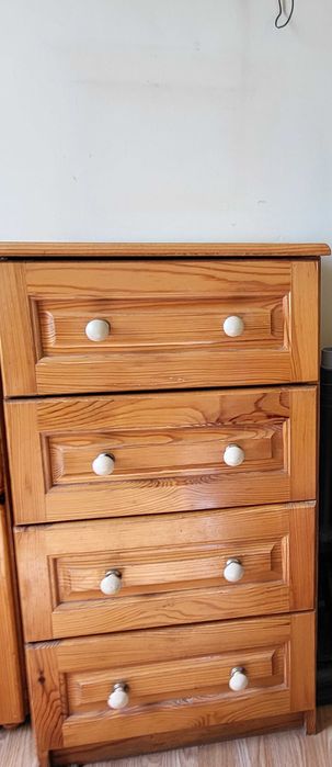 Скрин и тоалетка за спалня от Чам