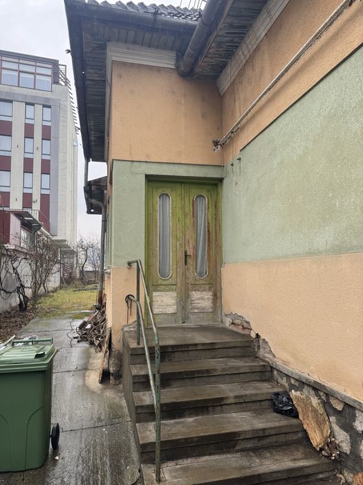 Casă de vânzare - 2 camere