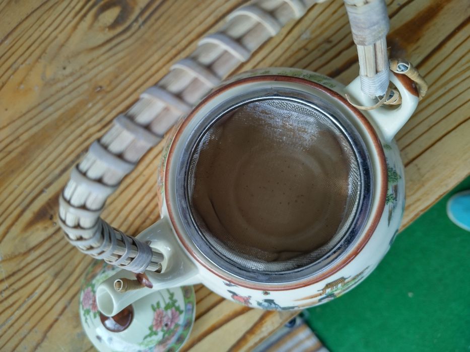 Керамичен чайник