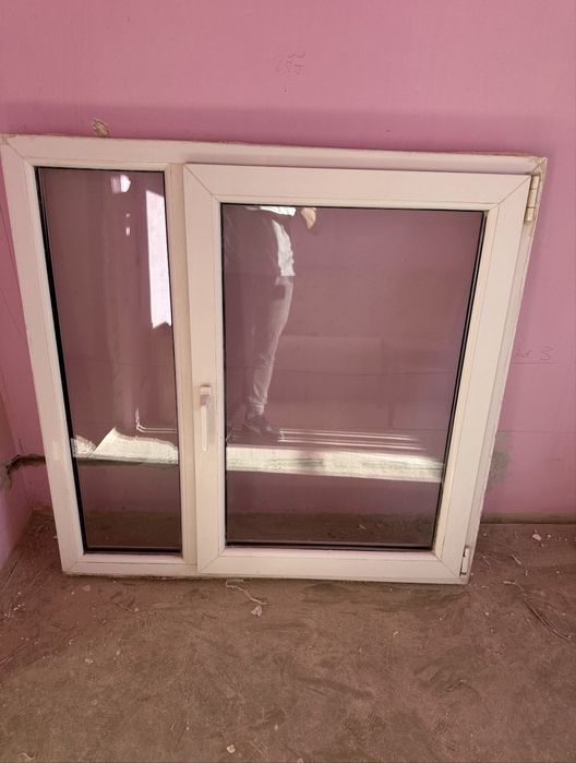 Geam termopan 118 × 118 cm, parte fixa si parte mobila