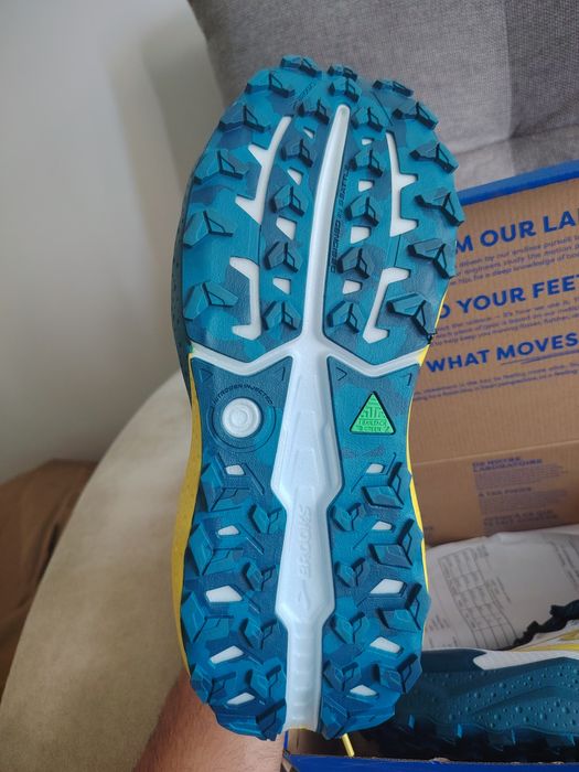 Brooks Caldera 8