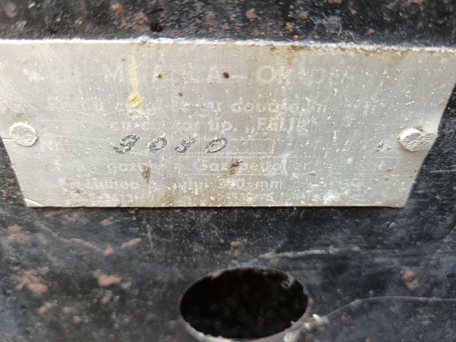 Продавам мини газова печка с фурна