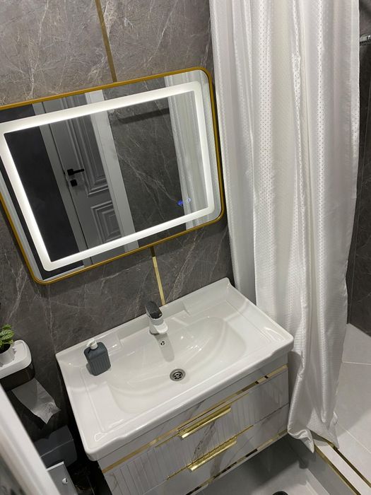 Сдам посуточно 1 к кв Центр