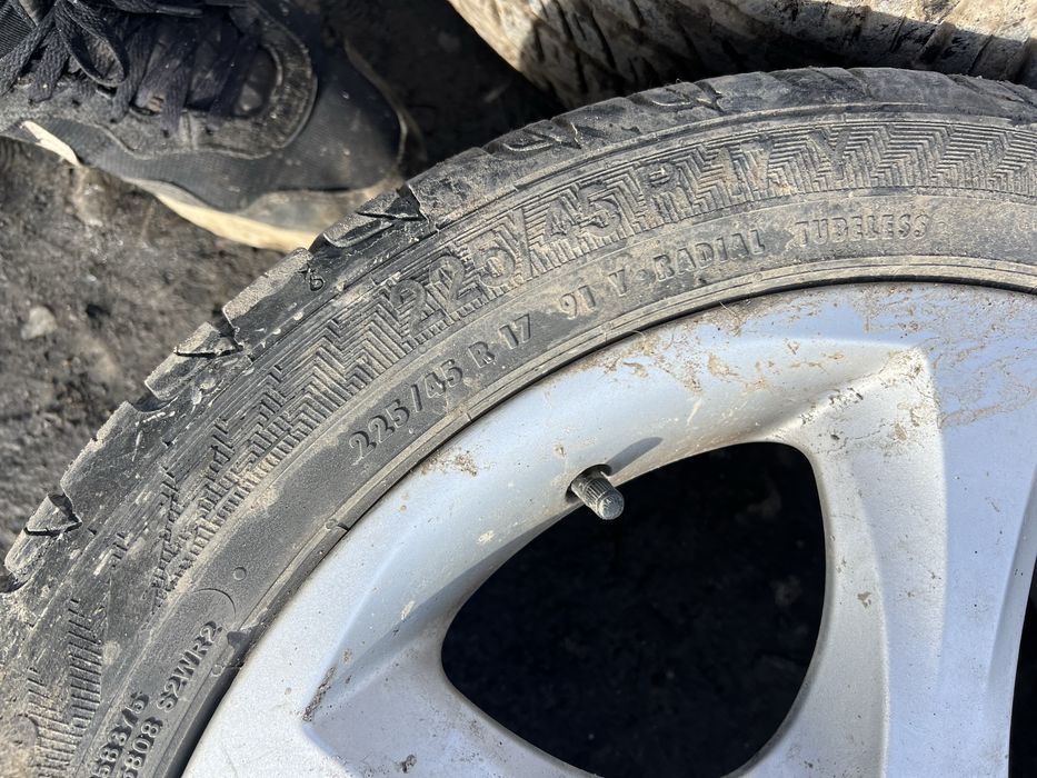 Бмв bmw e87 e90 e91 джанти 17ки летни гуми