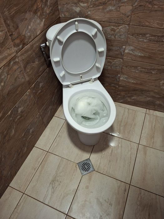 Отпушване на канали,тоалетни,мивки,сифони машинно и ръчно