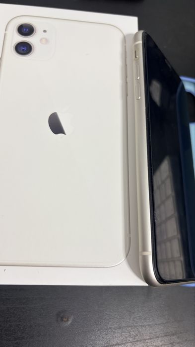 iPhone 11, 64 gb, cutie, factura, din 2022