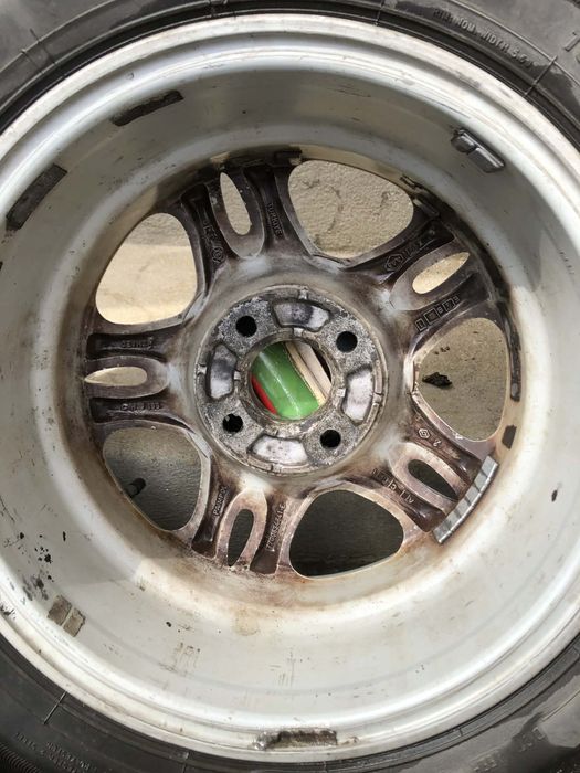 4 летни гуми с джанти