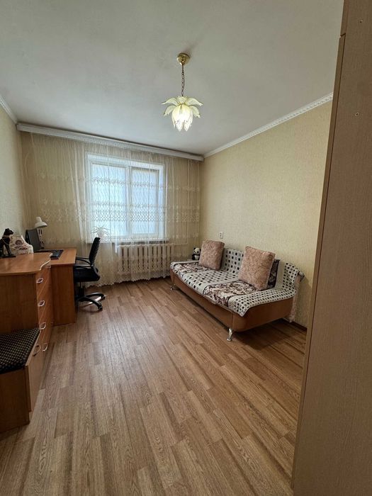 Продам квартиру район Центра!