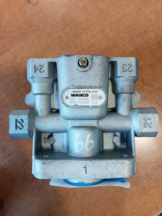 Запасные части на грузовики