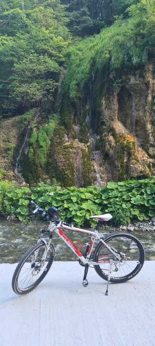Vând  bicicletă Cube stare 10/10 ca nouă