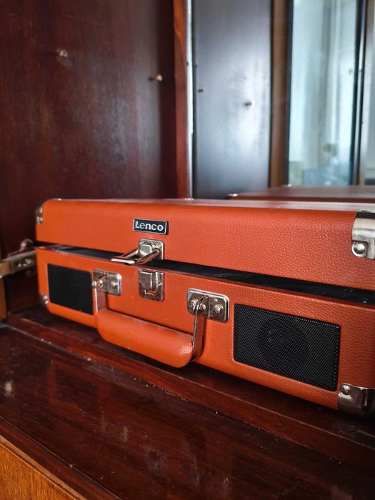 Pickup Lenco Portabil