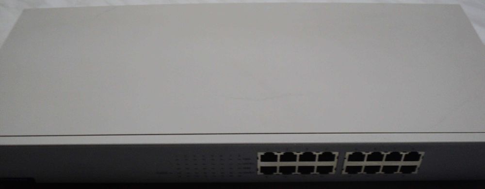 Switch N-Way 16 porturi