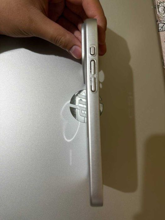 Iphone 16 pro max chexol