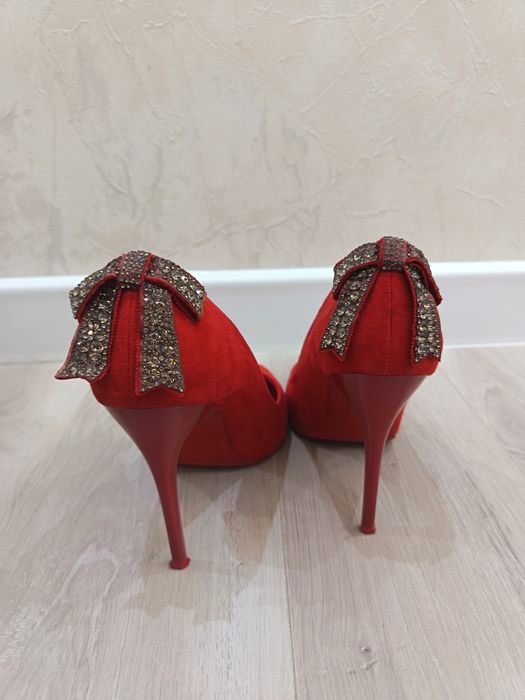 Туфли лодочки 38 размер