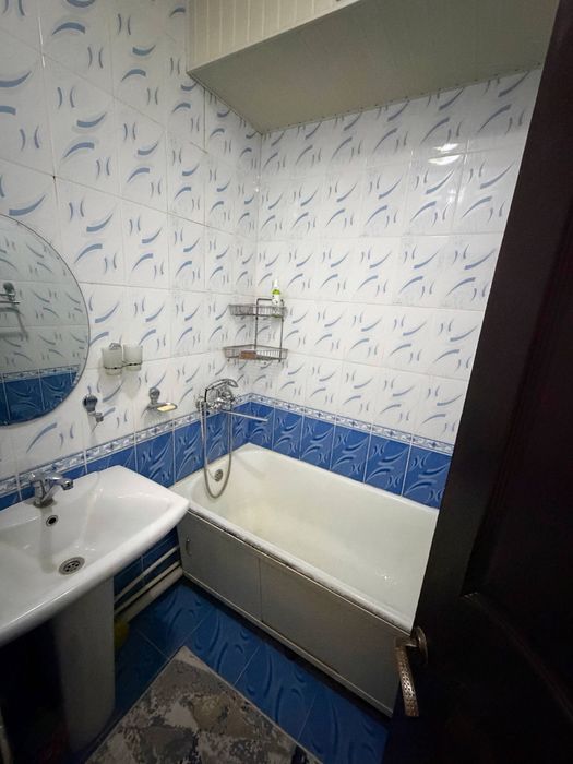 Срочно 2х 10автабаза 9микрарайоне сдаётся