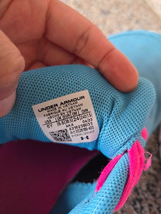 Дамски маратонки Under Armour,  38