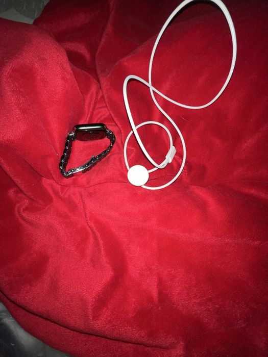 Seria 7 apple watch la 1000 lei