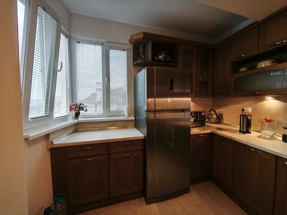 Продава се Тристаен апартамент в Варна, Бриз - 130 кв.м за 1847 €/кв.м - Снимка #5