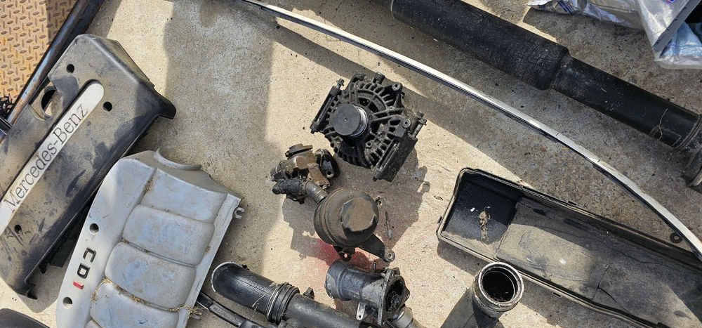 Части останали от Мерцедес Е220 CDI EVO