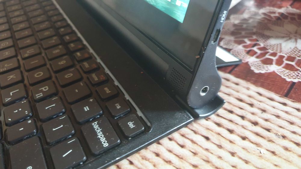 YogaTab2 10" с Windows10 и кавиатура