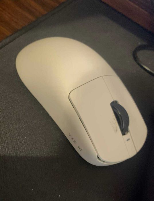 Игровой ПК + монитор 180Hz — готов к играм