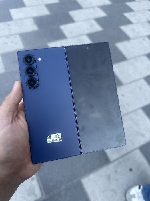 Samsung Galaxy Z fold 6 12/256